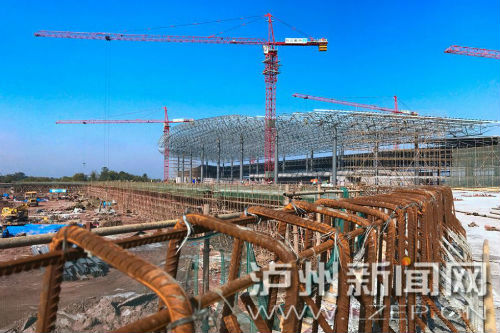 州云龍機(jī)場正全速推進(jìn)建設(shè)，確保7月1日前投入運(yùn)行。 瀘州日報(bào)記者 牟科 攝3